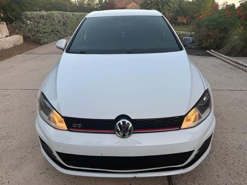 2017 Volkswagen Golf GTI 2.0T S 4-Door
