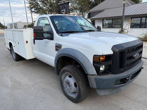 2009 Ford F-450 4X2 2dr Regular Cab 140.8 200.8 in. WB