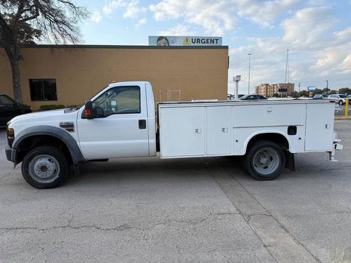 2009 Ford F-450 4X2 2dr Regular Cab 140.8 200.8 in. WB
