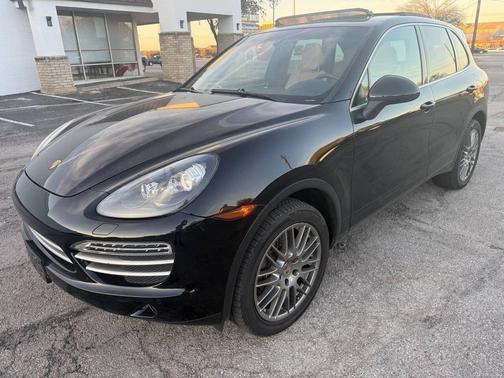 2014 Porsche Cayenne Platinum Edition