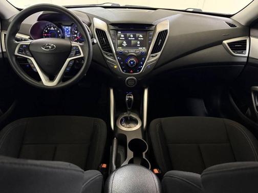 2013 Hyundai Veloster Base