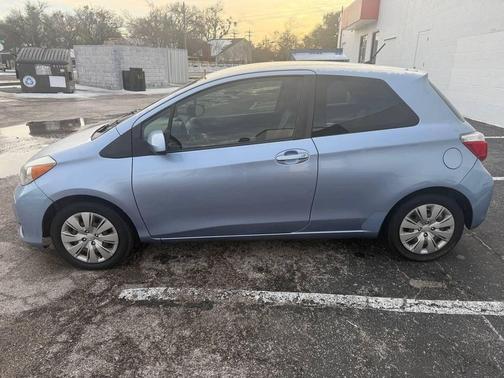 2012 Toyota Yaris LE