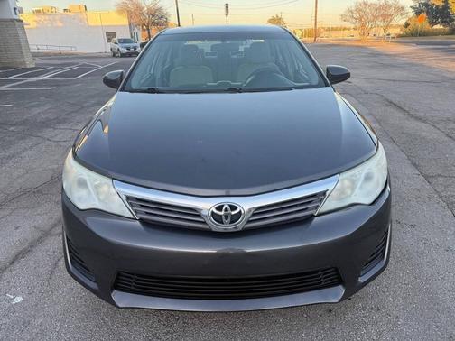 2014 Toyota Camry SE