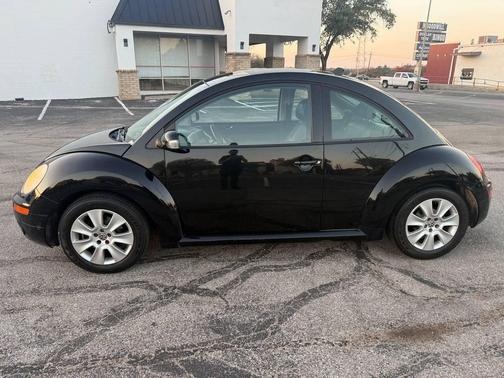 2010 Volkswagen New Beetle 2.5L