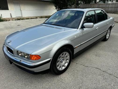 2000 BMW 740 740iL 4dr Sedan