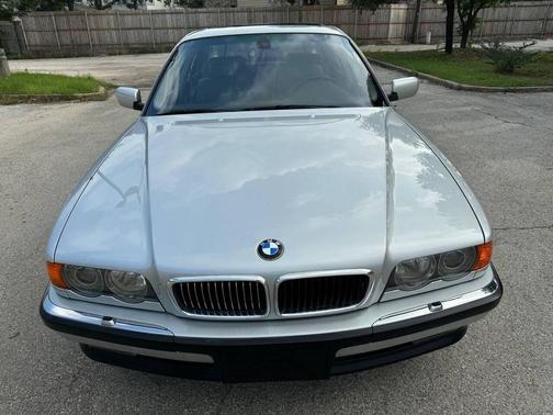 2000 BMW 740 740iL 4dr Sedan