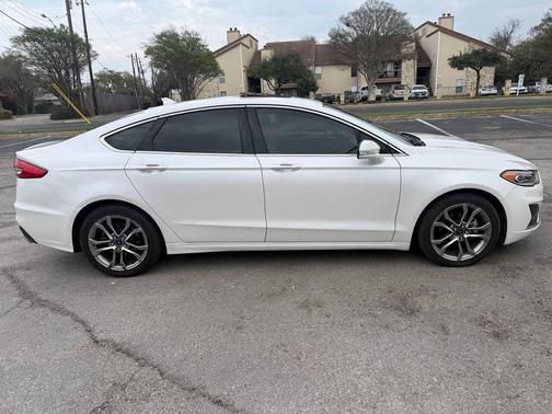 2019 Ford Fusion SEL
