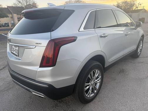 2020 Cadillac XT5 Premium Luxury