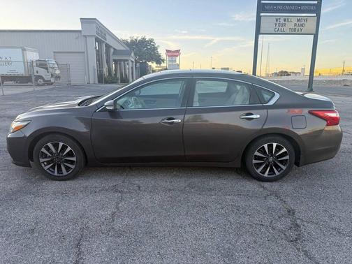 2016 Nissan Altima 2.5 SV
