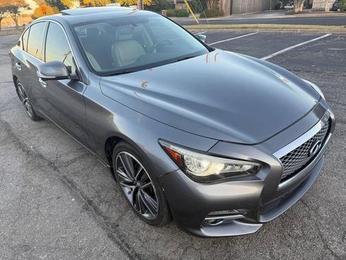 2017 INFINITI Q50 Hybrid Premium