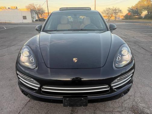 2014 Porsche Cayenne Platinum Edition