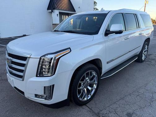 2016 Cadillac Escalade ESV Luxury