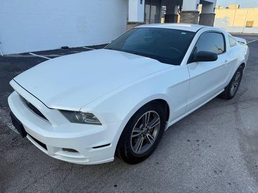 2014 Ford Mustang V6