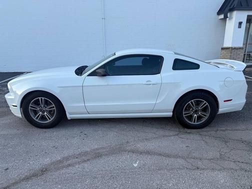 2014 Ford Mustang V6