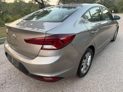 2020 Hyundai ELANTRA Value Edition