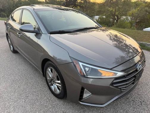 2020 Hyundai ELANTRA Value Edition