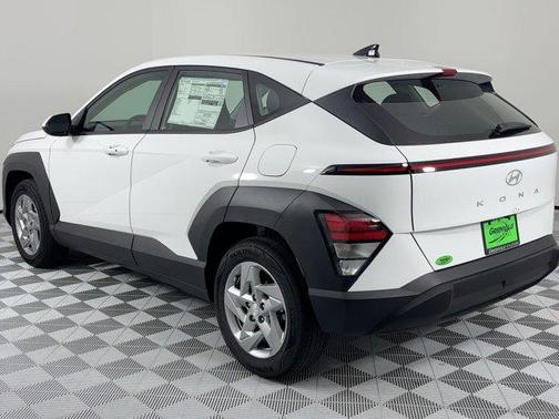 2026 Hyundai KONA SE