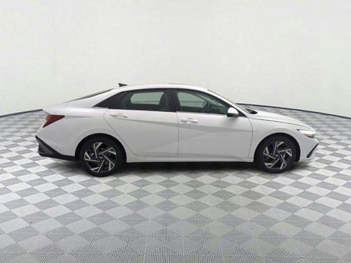 2025 Hyundai ELANTRA HEV Limited