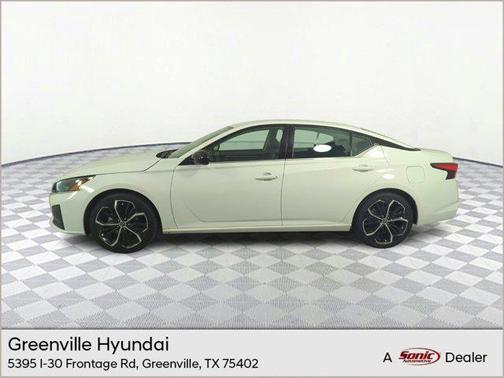 2023 Nissan Altima 2.5 SR