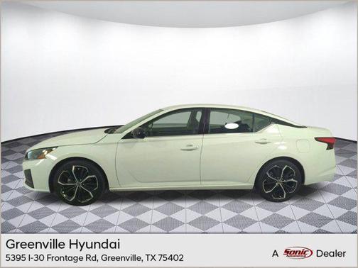 2023 Nissan Altima 2.5 SR