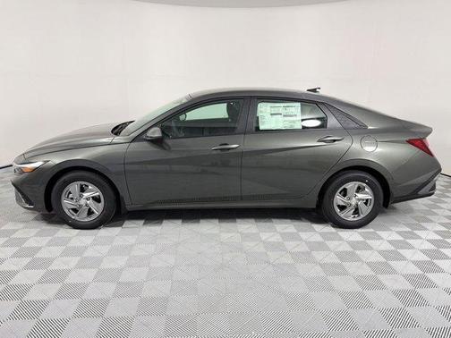 Amazon Gray 2026 Hyundai ELANTRA SE