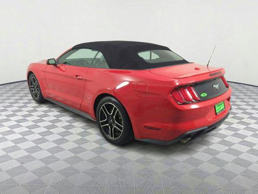 2022 Ford Mustang EcoBoost