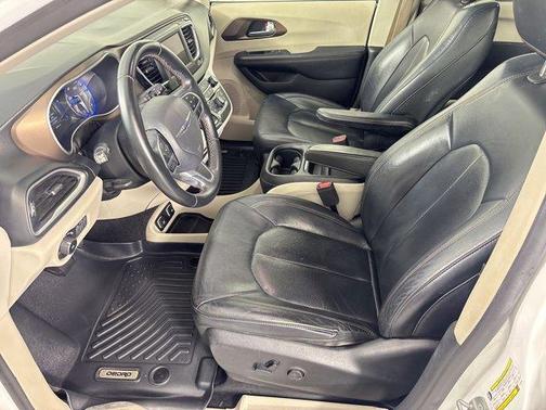 2018 Chrysler Pacifica Touring-L