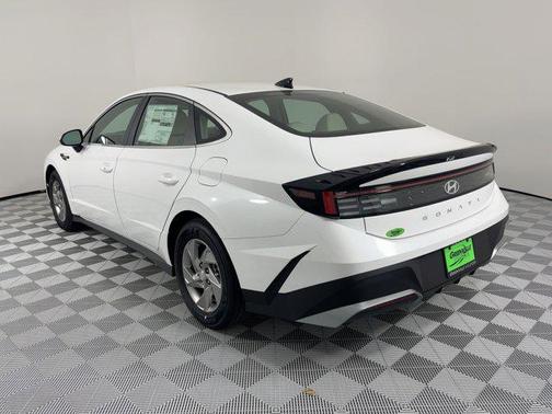 2026 Hyundai SONATA SE