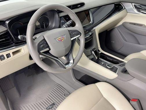 2024 Cadillac XT6 Premium Luxury FWD