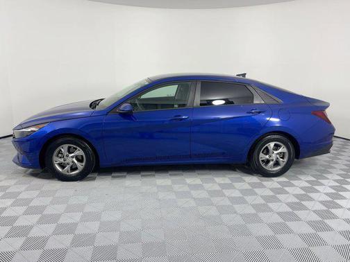 2021 Hyundai ELANTRA SE