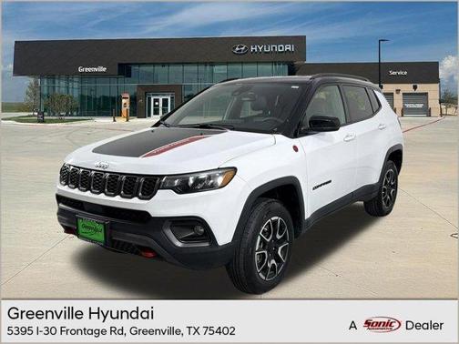 Bright White Clearcoat 2024 Jeep Compass Trailhawk