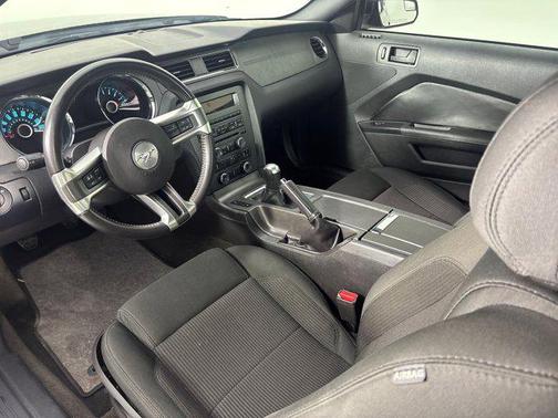 2014 Ford Mustang V6