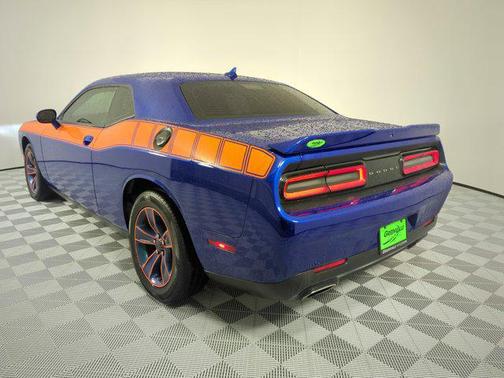 2022 Dodge Challenger SXT