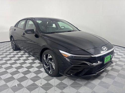 2025 Hyundai ELANTRA HEV SEL Sport