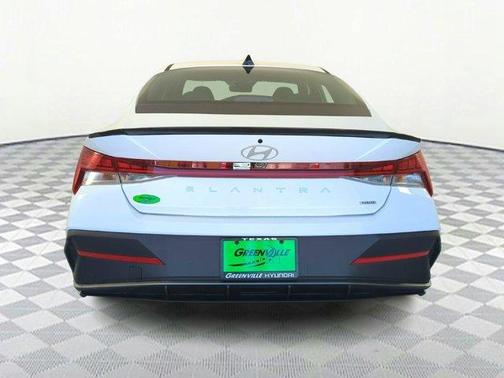 2025 Hyundai ELANTRA HEV SEL Sport