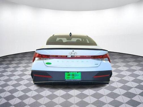 2025 Hyundai ELANTRA HEV SEL Sport