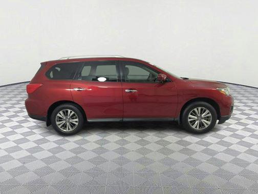 2019 Nissan Pathfinder SL