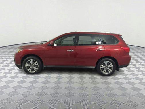 2019 Nissan Pathfinder SL