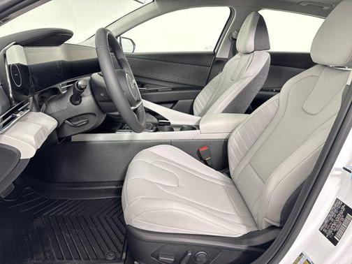 2025 Hyundai ELANTRA HEV Limited