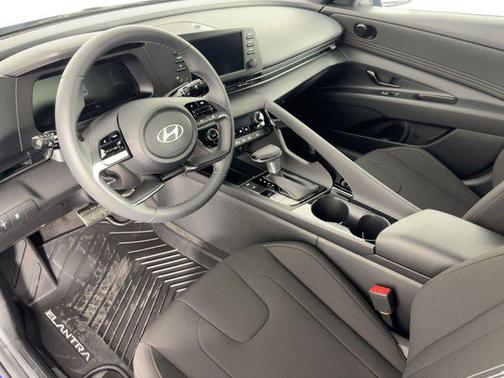 2026 Hyundai ELANTRA SEL