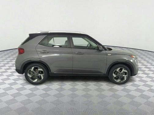 2022 Hyundai VENUE Limited