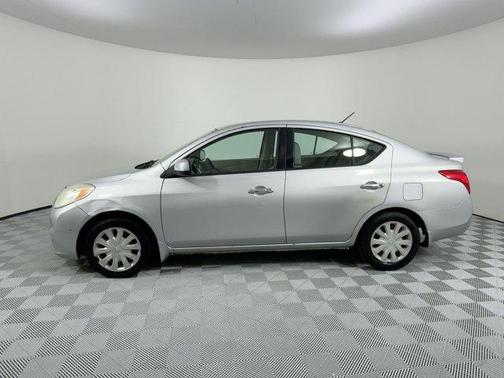 2014 Nissan Versa 1.6 SV