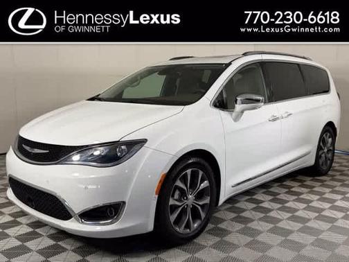 Bright White Clearcoat 2018 Chrysler Pacifica Limited