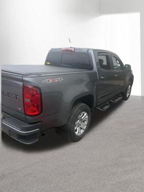 Satin Steel Metallic 2022 Chevrolet Colorado LT