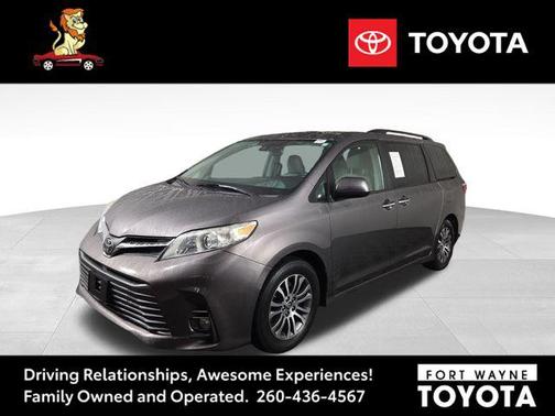 2019 Toyota Sienna XLE