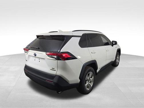 2021 Toyota RAV4 Hybrid LE