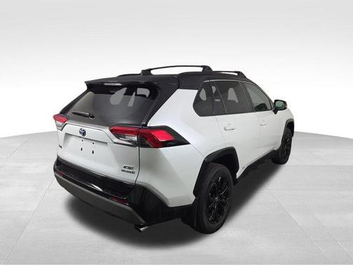 2024 Toyota RAV4 Hybrid SE