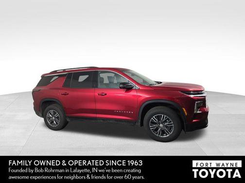 2025 Chevrolet Traverse LT