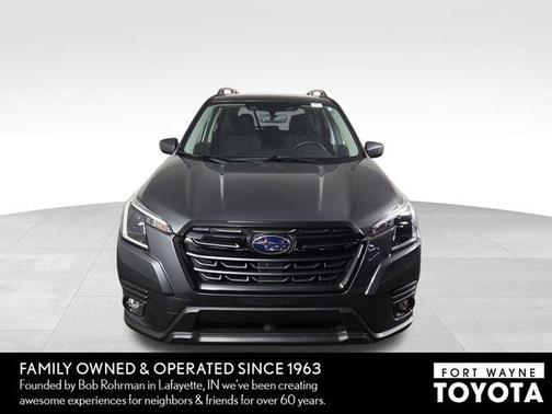 Magnetite Gray Metallic 2024 Subaru Forester Premium