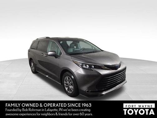 2024 Toyota Sienna XLE